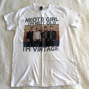 “Vintage” white tee